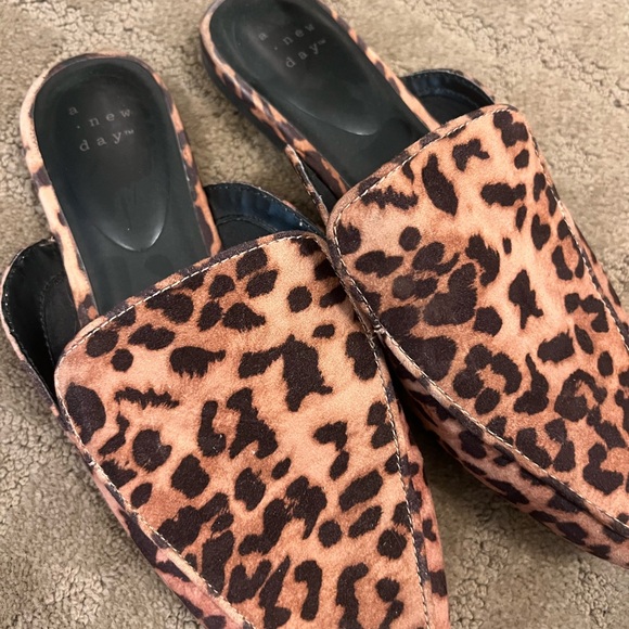 A New Day Women's Animal Print Mules - Picture 1 of 2